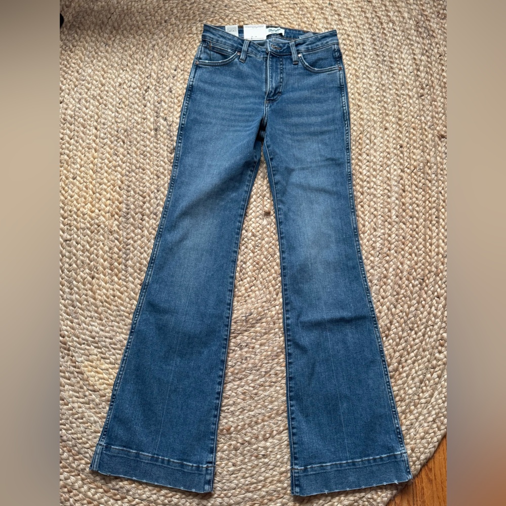 Women's Wrangler Bailey flares
